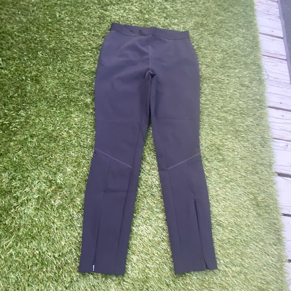 GAP Black leg Slim Fit  Pants size M